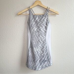 Lululemon Tank Fossil Chevron White Gray Women’s Size 6